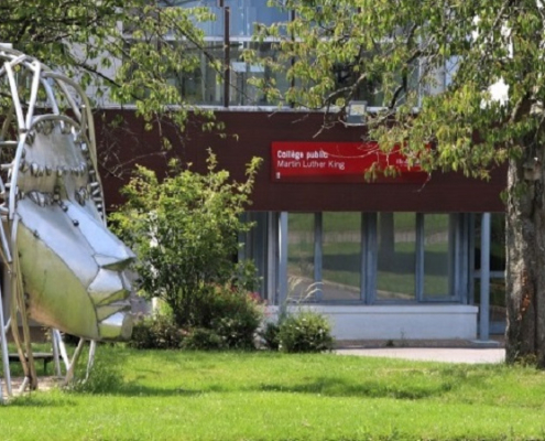 Entrée du collège Martin Luther King de Liffré.